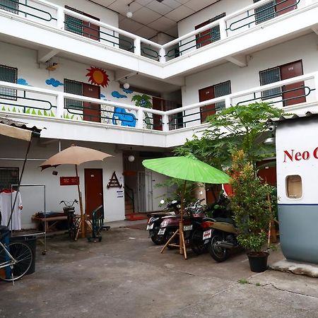 Neo Court Otel Chiang Mai Dış mekan fotoğraf